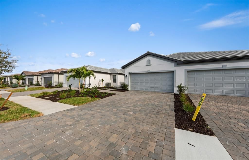 For Sale: $434,775 (2 beds, 2 baths, 1448 Square Feet)