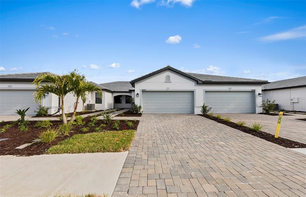 For Sale: $434,775 (2 beds, 2 baths, 1448 Square Feet)