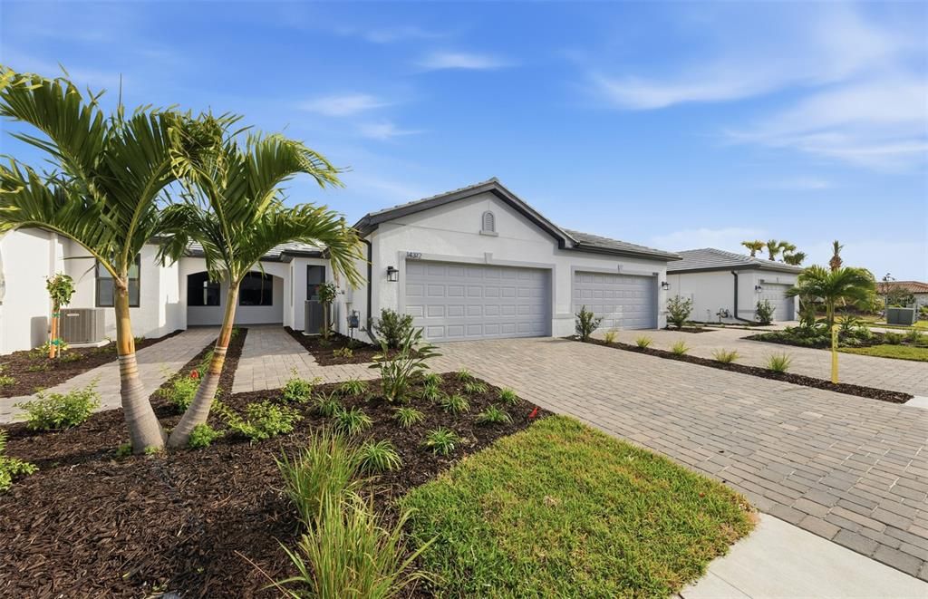 For Sale: $434,775 (2 beds, 2 baths, 1448 Square Feet)