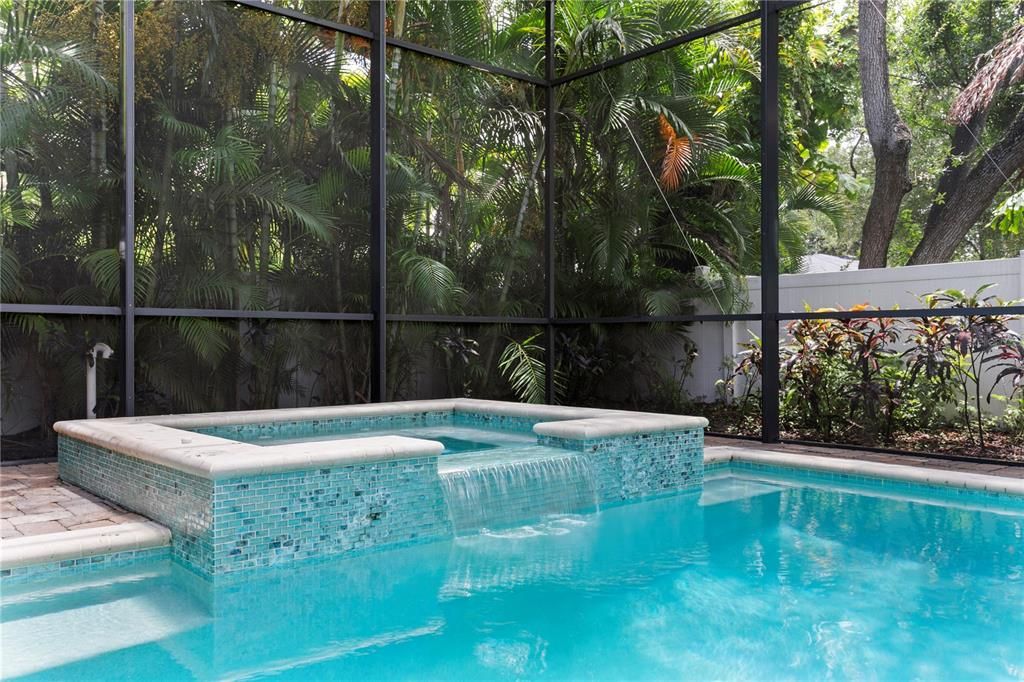 En Venta: $2,995,000 (5 camas, 6 baños, 5185 Pies cuadrados)