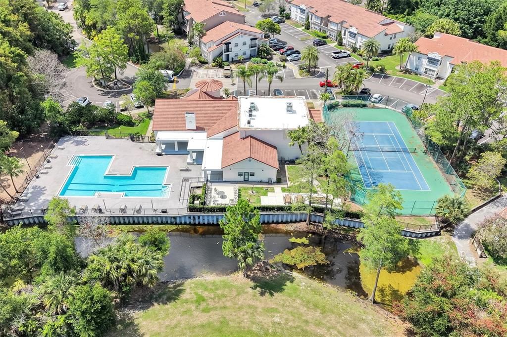 На продажу: $169,900 (2 спален, 2 ванн, 1028 Квадратных фут)