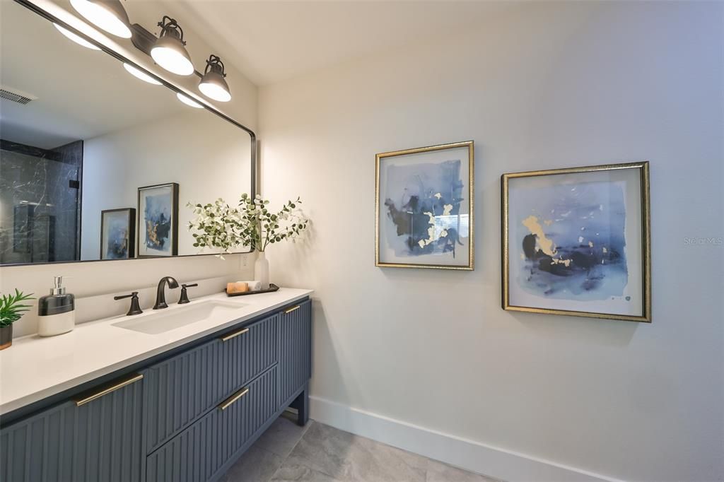 Active With Contract: $2,850 (2 beds, 2 baths, 1202 Square Feet)