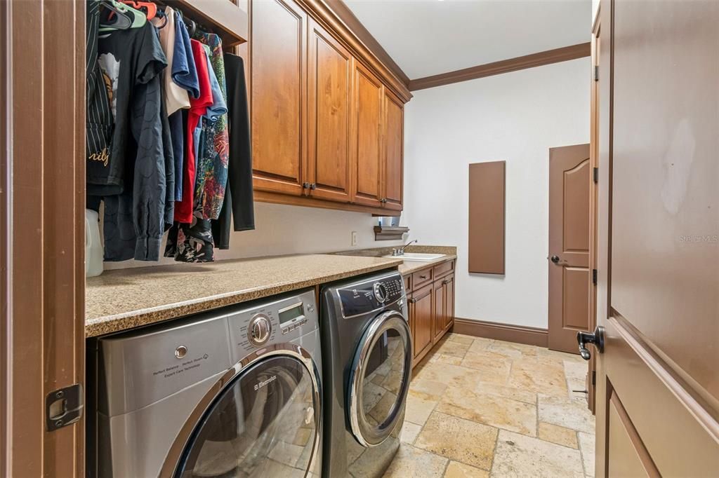 En Venta: $2,800,000 (6 camas, 7 baños, 6781 Pies cuadrados)