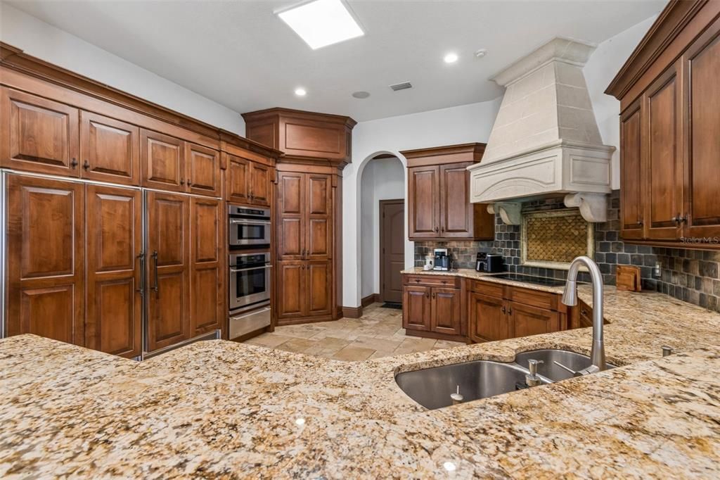 En Venta: $2,800,000 (6 camas, 7 baños, 6781 Pies cuadrados)