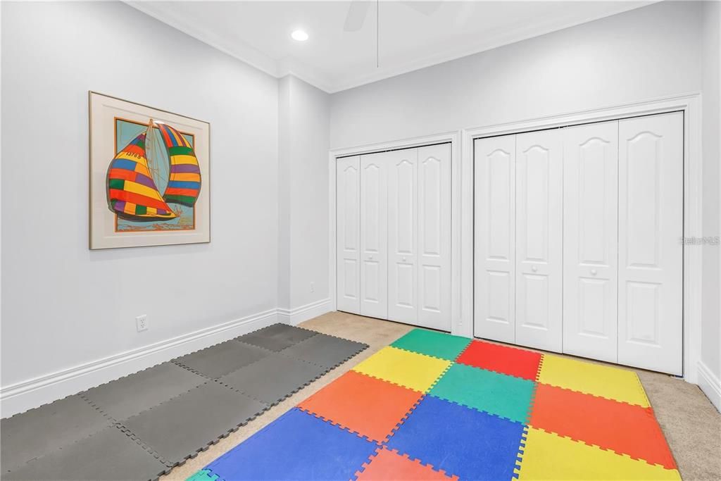 В аренду: $15,500 (4 спален, 4 ванн, 3839 Квадратных фут)