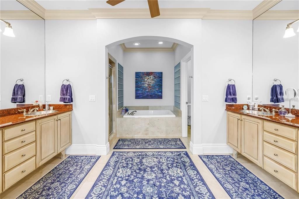 В аренду: $15,500 (4 спален, 4 ванн, 3839 Квадратных фут)