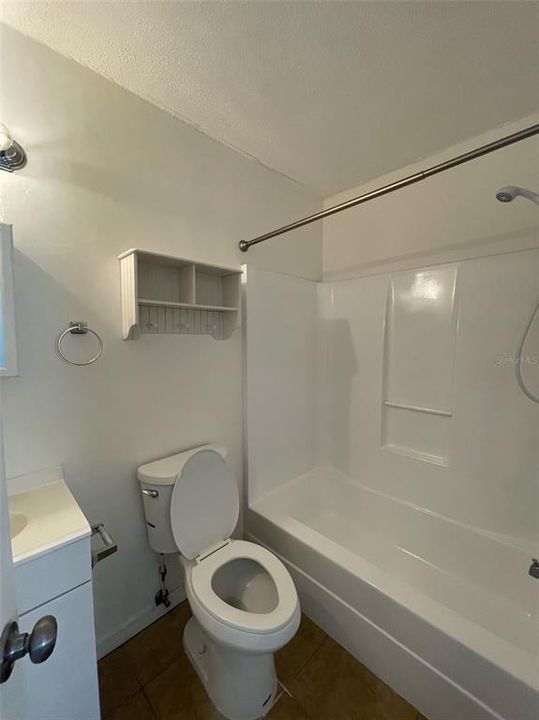 For Rent: $1,800 (2 beds, 2 baths, 800 Square Feet)