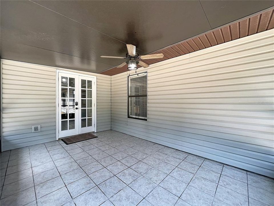 Activo con contrato: $350,000 (4 camas, 2 baños, 1612 Pies cuadrados)