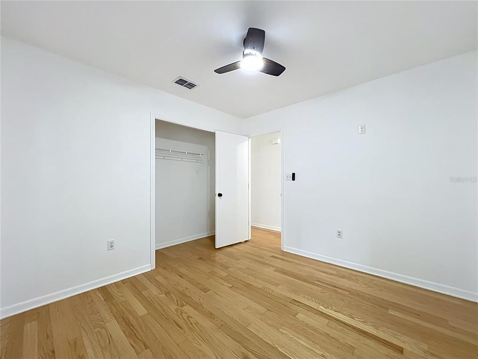 Activo con contrato: $350,000 (4 camas, 2 baños, 1612 Pies cuadrados)