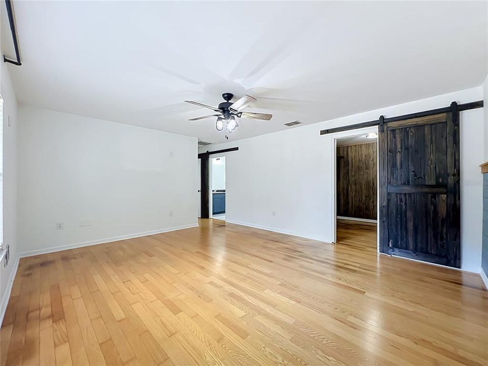 Activo con contrato: $350,000 (4 camas, 2 baños, 1612 Pies cuadrados)