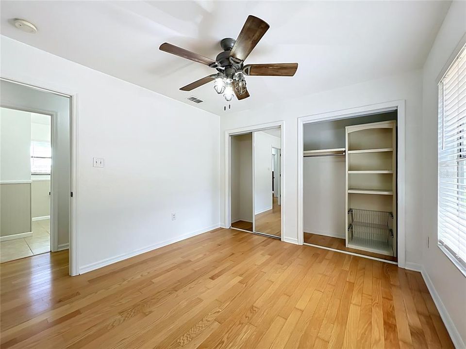 Activo con contrato: $350,000 (4 camas, 2 baños, 1612 Pies cuadrados)