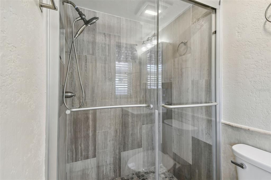 For Rent: $2,800 (3 beds, 2 baths, 1294 Square Feet)