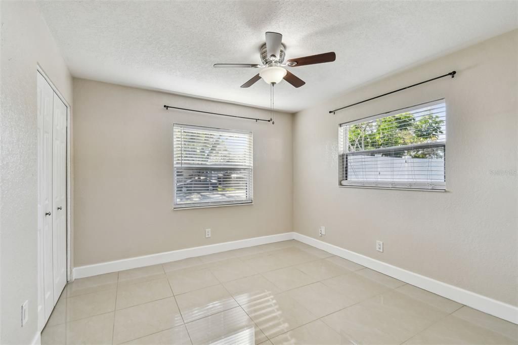 For Rent: $2,800 (3 beds, 2 baths, 1294 Square Feet)