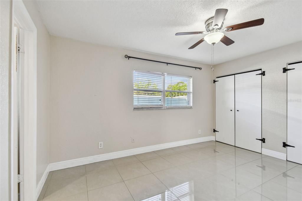 For Rent: $2,800 (3 beds, 2 baths, 1294 Square Feet)