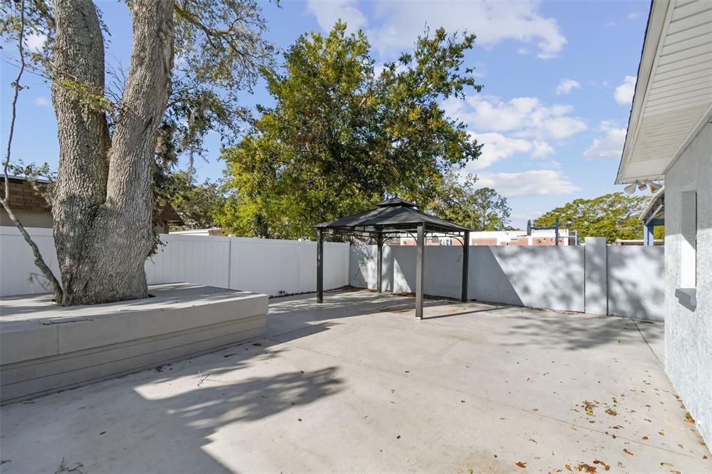 For Rent: $2,800 (3 beds, 2 baths, 1294 Square Feet)