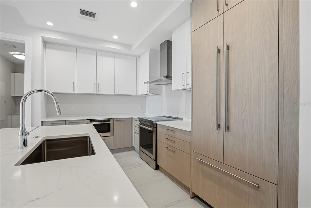 В аренду: $5,900 (2 спален, 2 ванн, 1312 Квадратных фут)