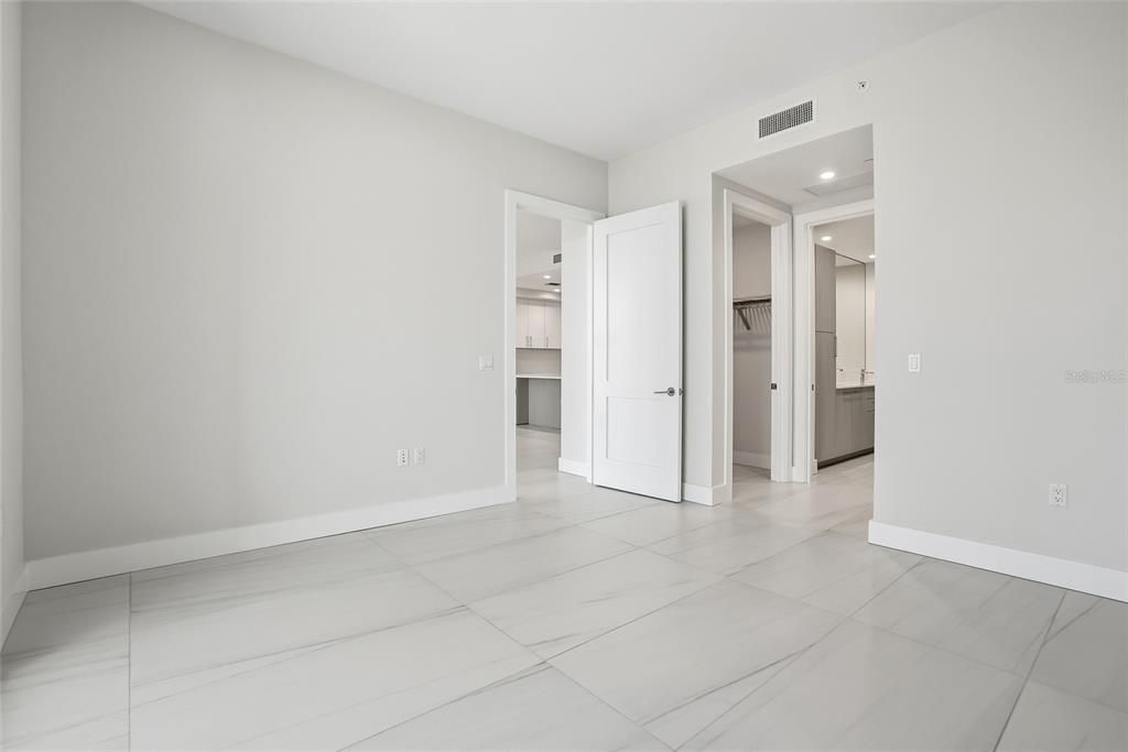 В аренду: $5,900 (2 спален, 2 ванн, 1312 Квадратных фут)