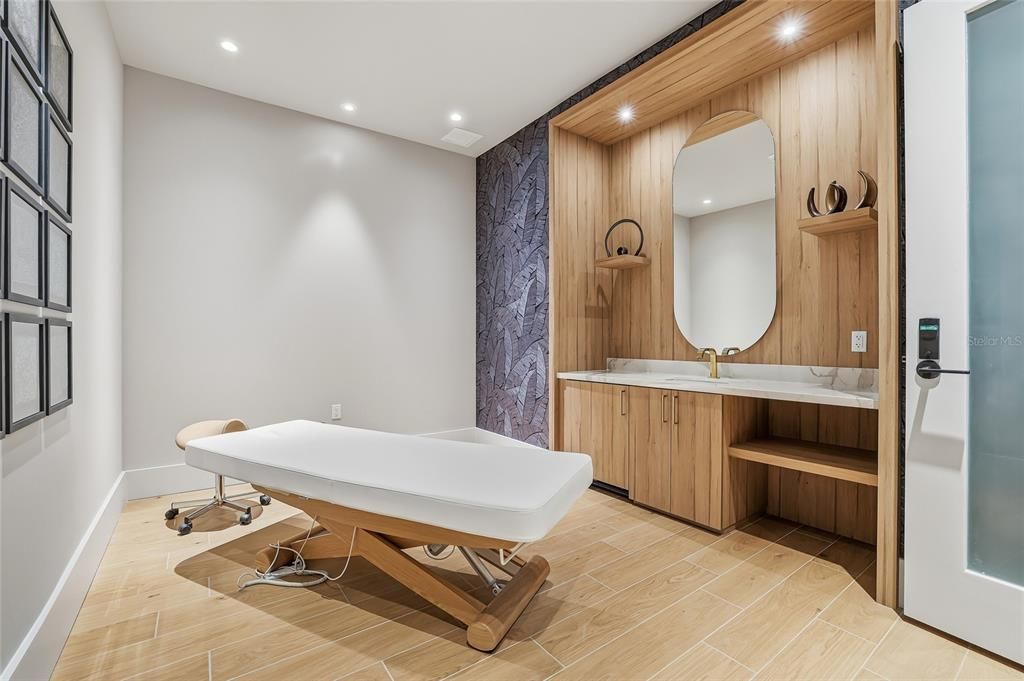В аренду: $5,900 (2 спален, 2 ванн, 1312 Квадратных фут)