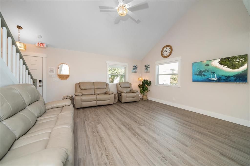 For Sale: $1,525,000 (6 beds, 0 baths, 3060 Square Feet)