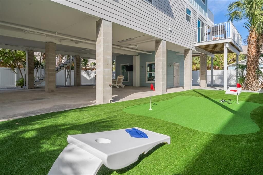 For Sale: $1,525,000 (6 beds, 0 baths, 3060 Square Feet)