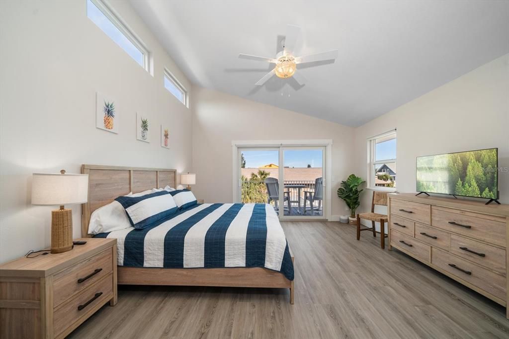 For Sale: $1,525,000 (6 beds, 0 baths, 3060 Square Feet)