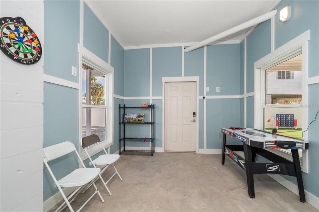 For Sale: $1,525,000 (6 beds, 0 baths, 3060 Square Feet)
