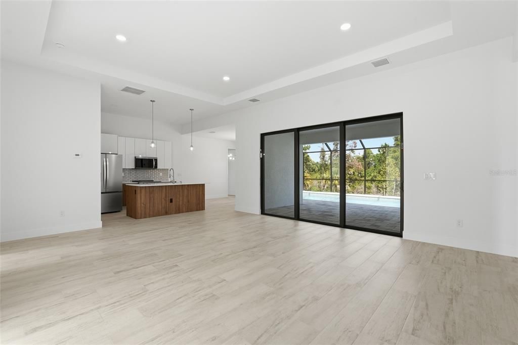 En Venta: $490,000 (3 camas, 2 baños, 1726 Pies cuadrados)