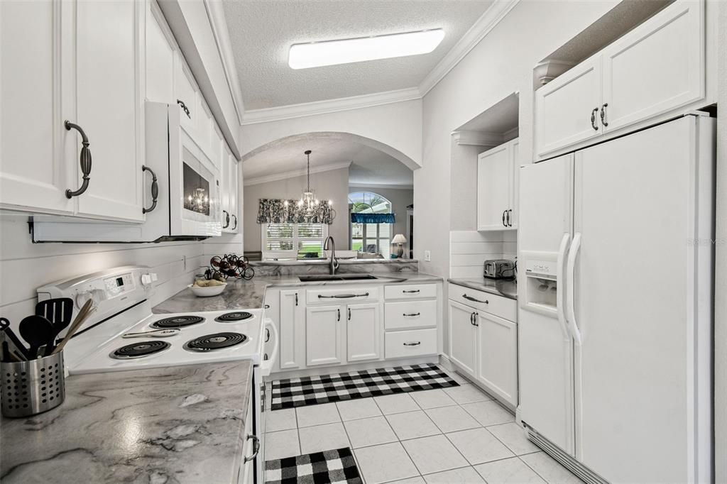 En Venta: $289,000 (3 camas, 2 baños, 1585 Pies cuadrados)
