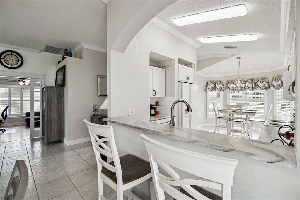 En Venta: $289,000 (3 camas, 2 baños, 1585 Pies cuadrados)