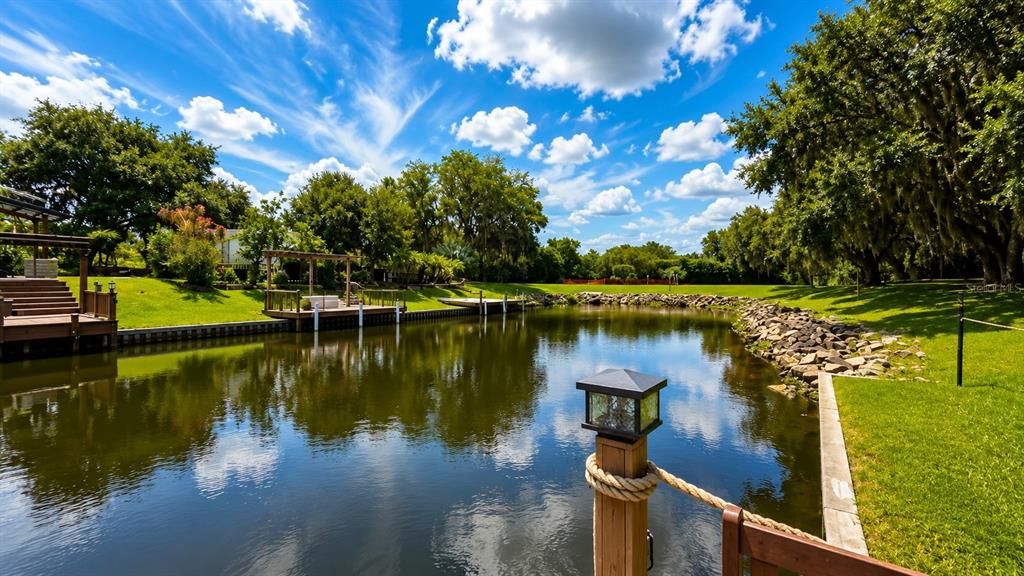На продажу: $375,000 (0.10 acres)