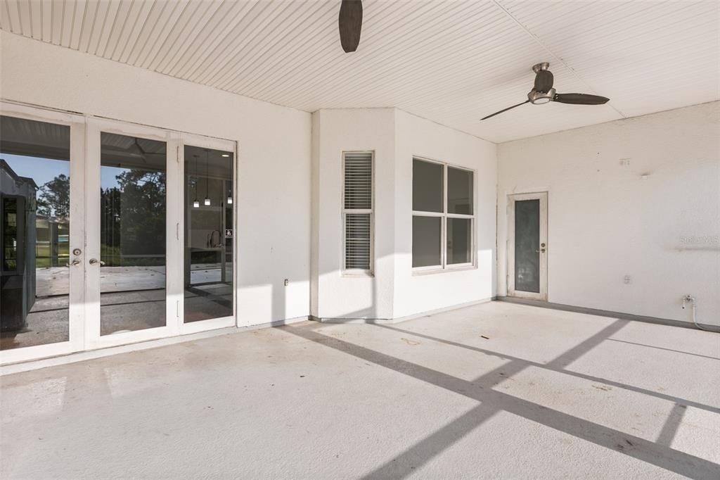 En Venta: $799,000 (3 camas, 3 baños, 3402 Pies cuadrados)