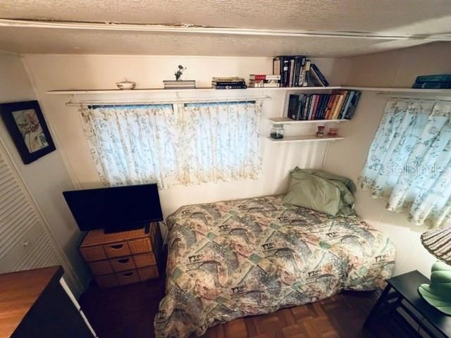 For Sale: $165,000 (2 beds, 2 baths, 612 Square Feet)