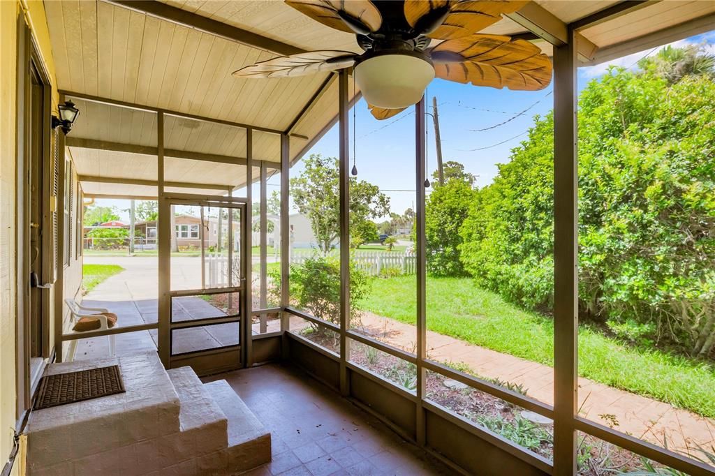 En Venta: $199,700 (3 camas, 2 baños, 960 Pies cuadrados)