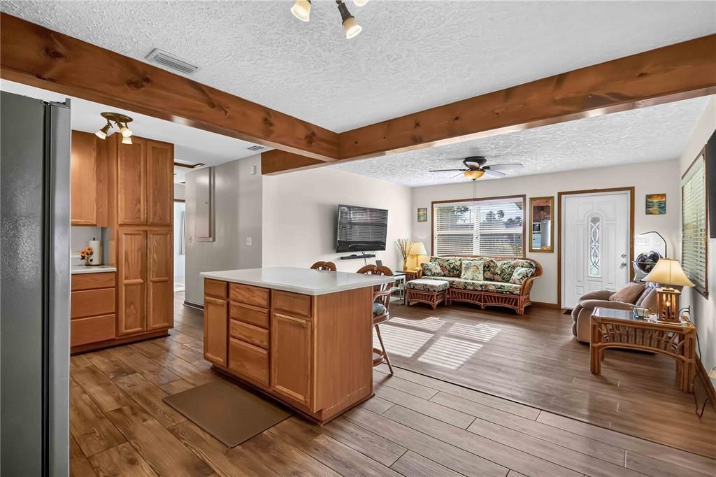 En Venta: $327,980 (3 camas, 2 baños, 1148 Pies cuadrados)