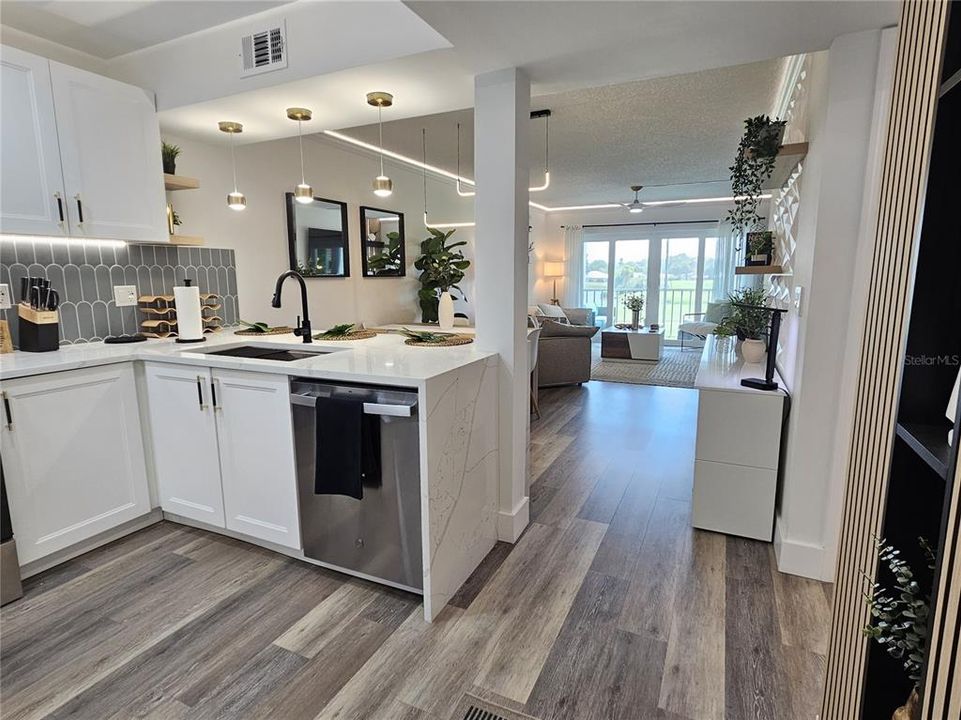 For Rent: $6,400 (2 beds, 2 baths, 946 Square Feet)
