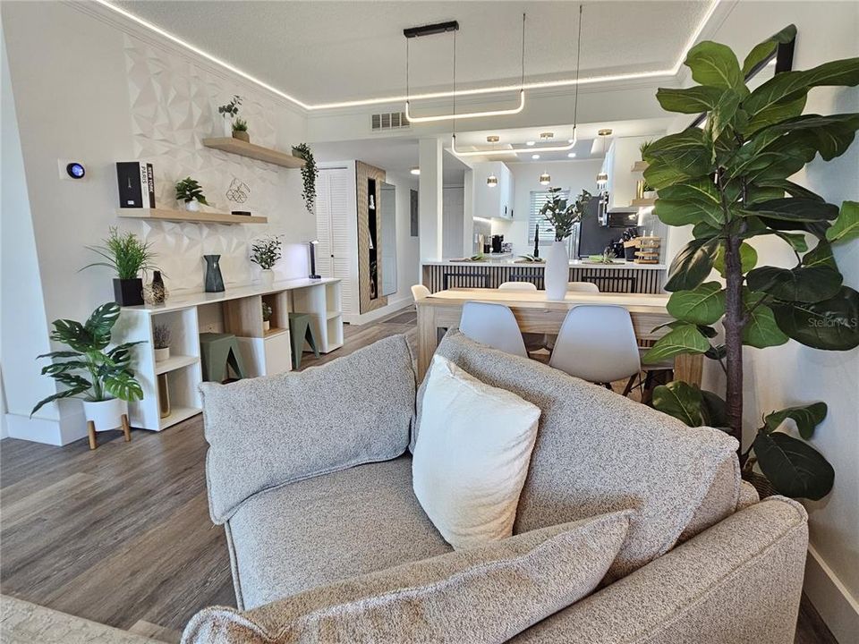 For Rent: $6,400 (2 beds, 2 baths, 946 Square Feet)