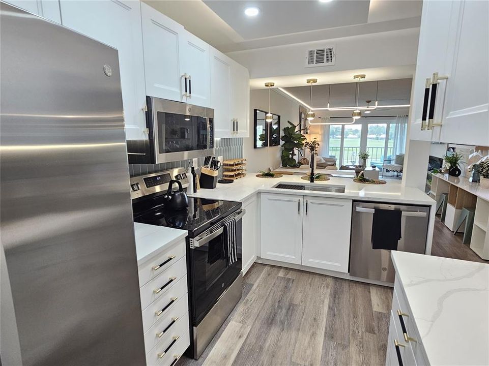 For Rent: $6,400 (2 beds, 2 baths, 946 Square Feet)