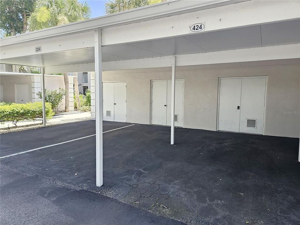 For Rent: $6,400 (2 beds, 2 baths, 946 Square Feet)