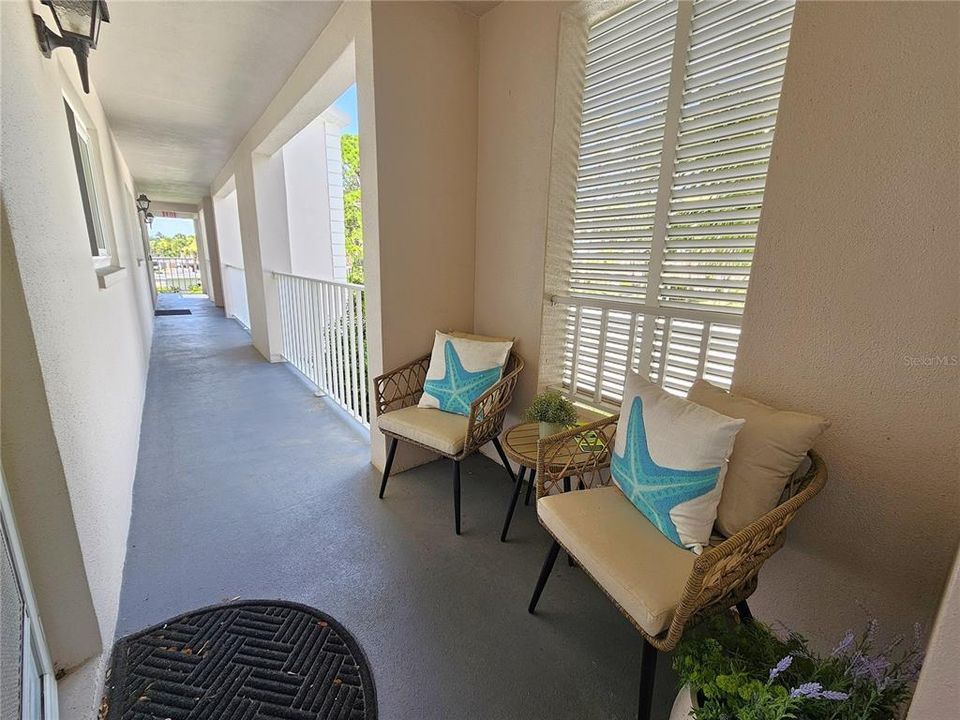 For Rent: $6,400 (2 beds, 2 baths, 946 Square Feet)