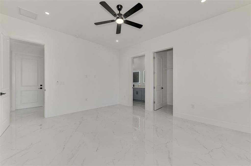 En Renta: $3,500 (4 camas, 3 baños, 1991 Pies cuadrados)