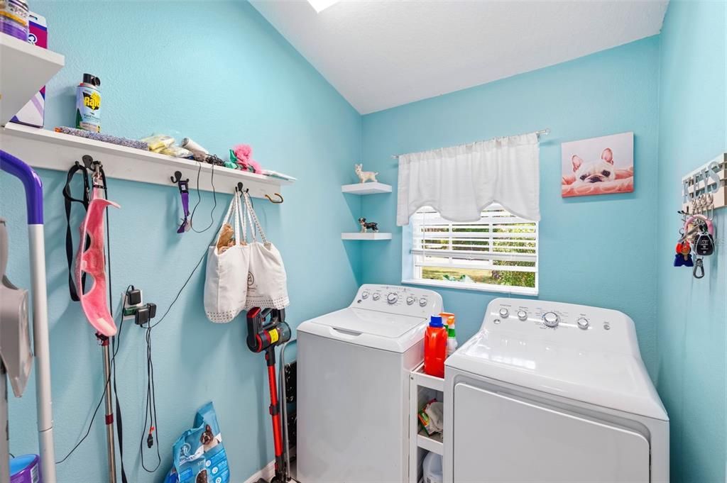 На продажу: $399,900 (3 спален, 2 ванн, 1526 Квадратных фут)