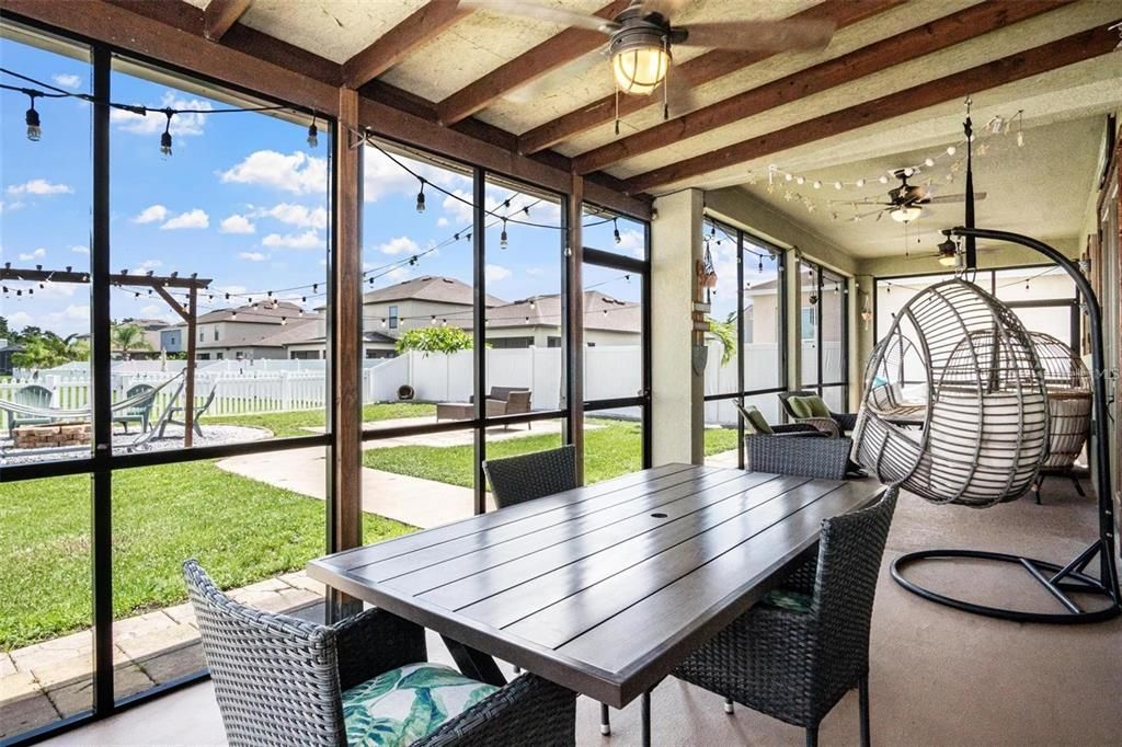 En Venta: $447,000 (4 camas, 2 baños, 2626 Pies cuadrados)