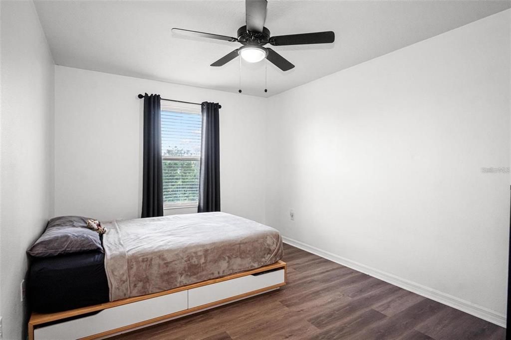En Venta: $447,000 (4 camas, 2 baños, 2626 Pies cuadrados)