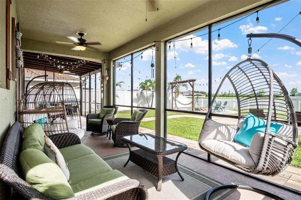 En Venta: $447,000 (4 camas, 2 baños, 2626 Pies cuadrados)