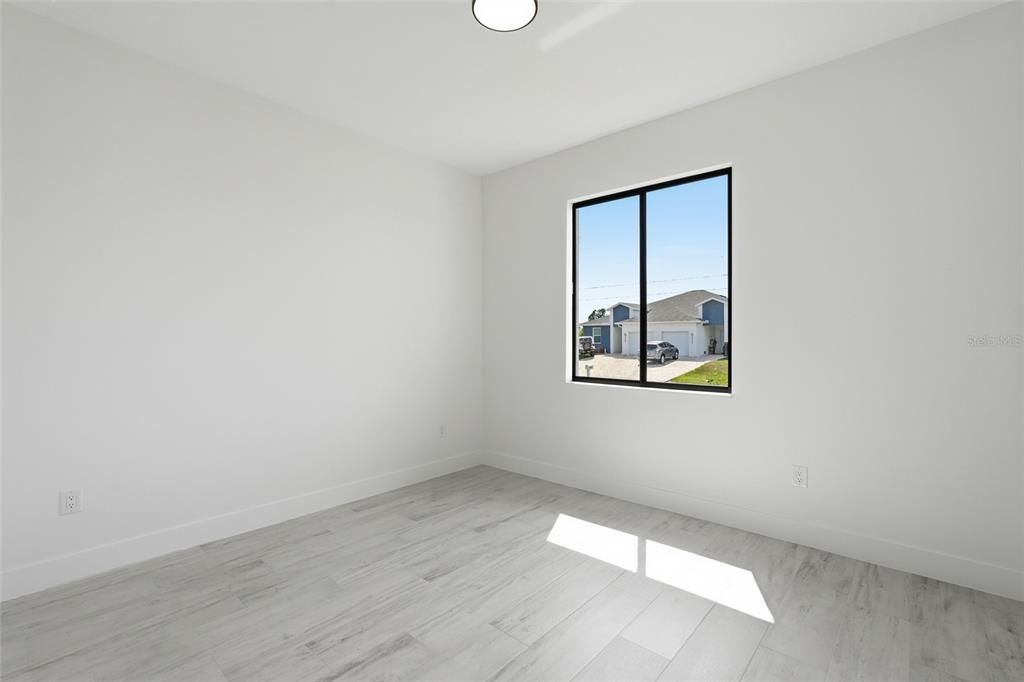 В аренду: $2,500 (3 спален, 2 ванн, 1726 Квадратных фут)