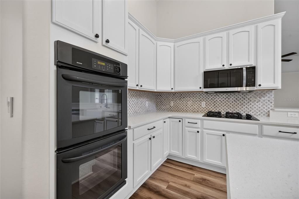For Sale: $524,900 (4 beds, 3 baths, 2393 Square Feet)