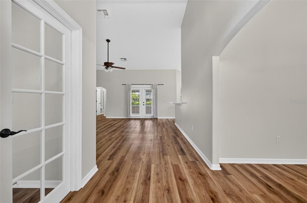 For Sale: $524,900 (4 beds, 3 baths, 2393 Square Feet)