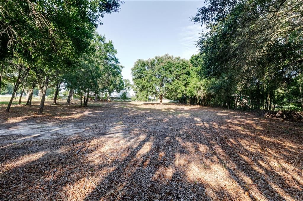 En Venta: $275,000 (1.06 acres)