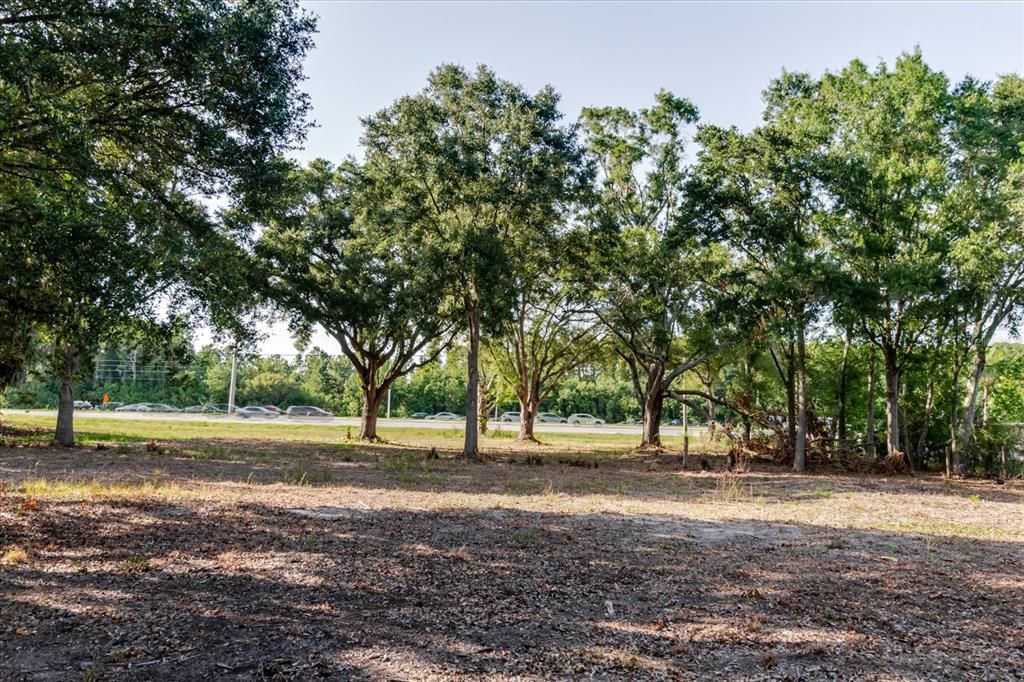 En Venta: $275,000 (1.06 acres)