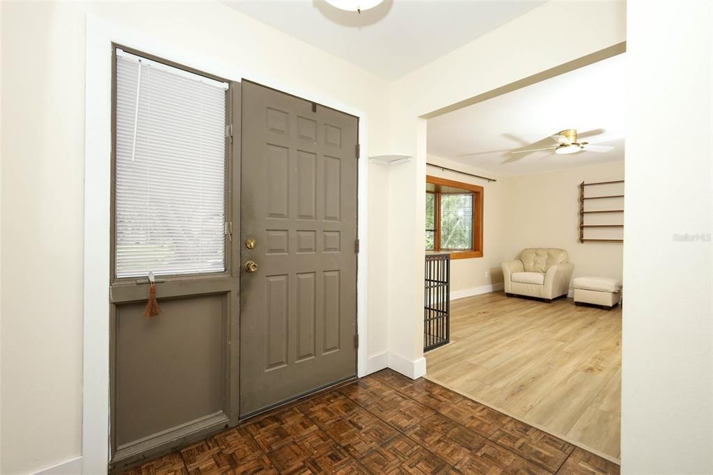 На продажу: $625,000 (5 спален, 3 ванн, 2523 Квадратных фут)